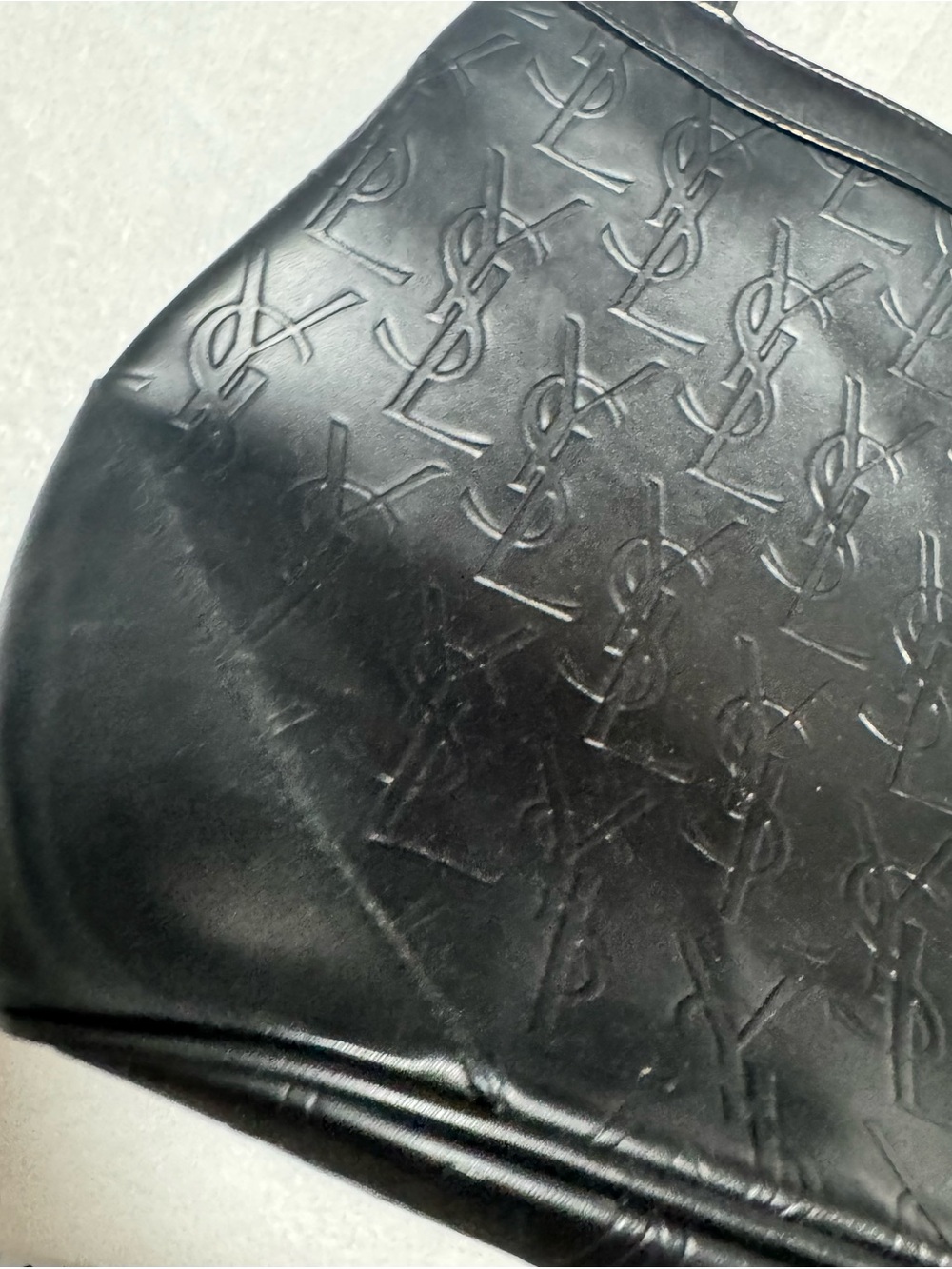 Saint Laurent Black Embossed Logo Shoulder Bag - Picture 5 of 12